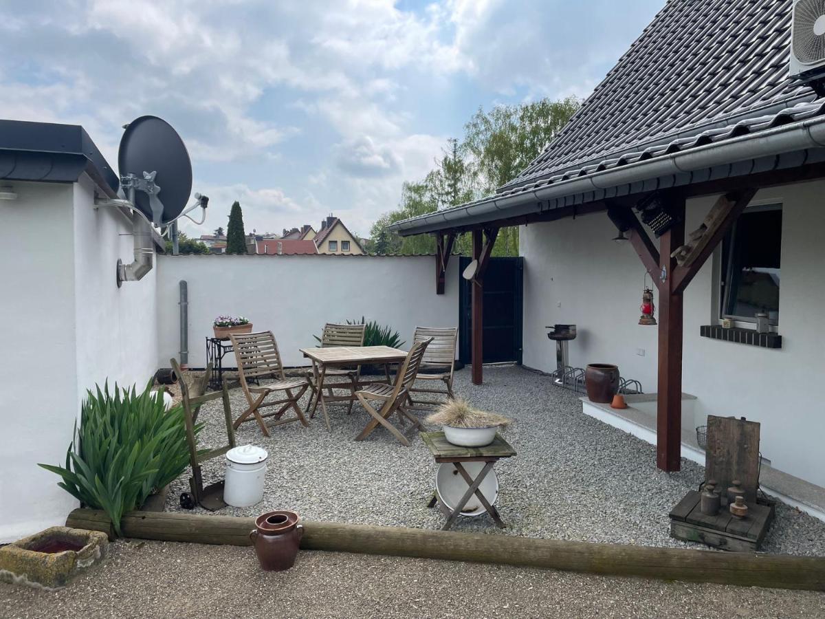 Pension Landhaus An Der Saale Bernburg Exterior photo